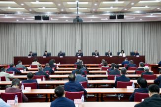 农业农村部召开干部大会 对深入贯彻中央八项规定精神学习教育工作进行再动员再部署